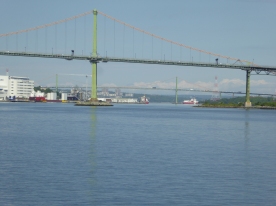 Twee tolbruggen naar Halifax